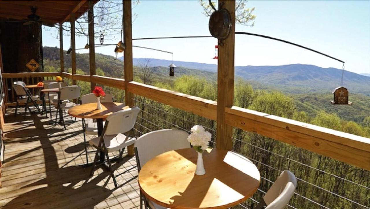 Alpine Inn Little Switzerland Exterior foto
