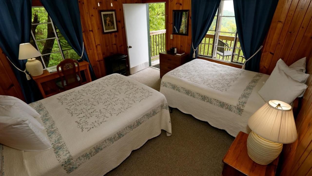 Alpine Inn Little Switzerland Exterior foto